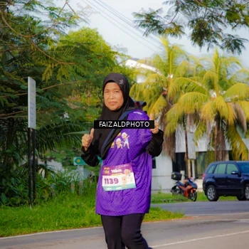 Runner Photo 8305411
