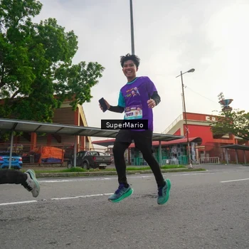 Runner Photo 8305413