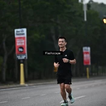 Runner Photo 8305440