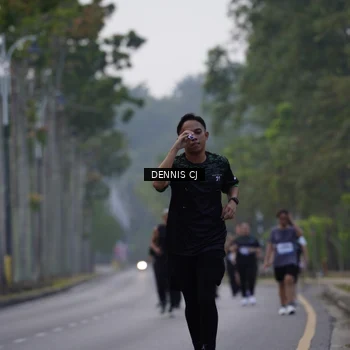 Runner Photo 8305441