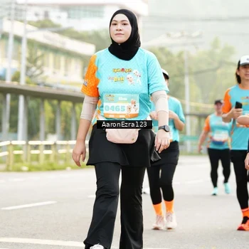 Runner Photo 8305473