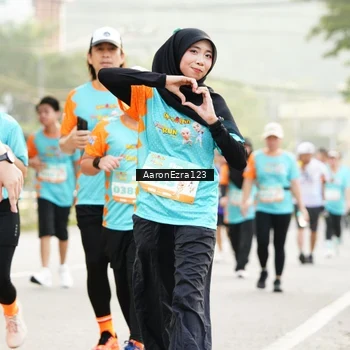 Runner Photo 8305474