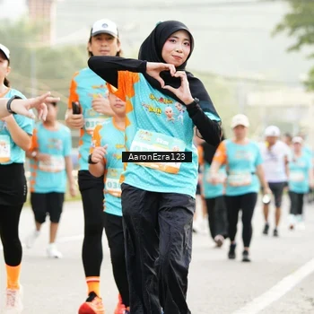 Runner Photo 8305478