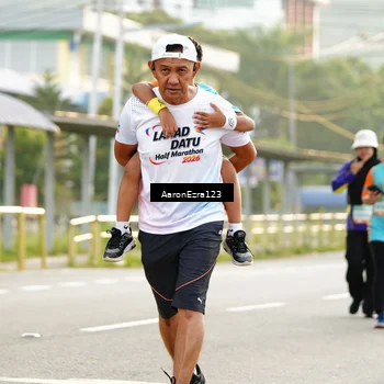 Runner Photo 8305493