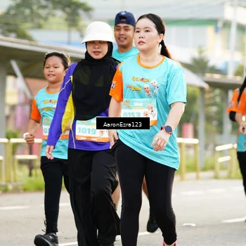 Runner Photo 8305504