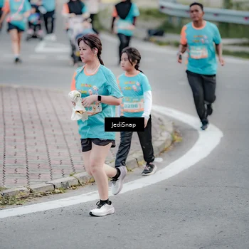 Runner Photo 8305505