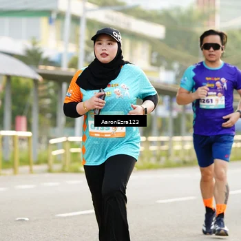 Runner Photo 8305517
