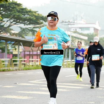 Runner Photo 8305526