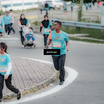 Runner Photo 8305531