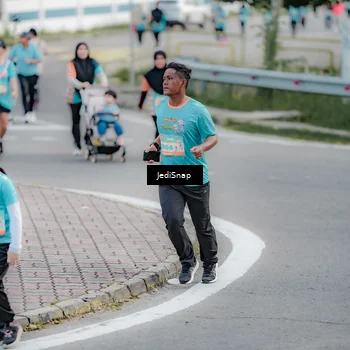 Runner Photo 8305538