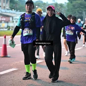 Runner Photo 8305543