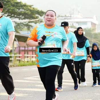Runner Photo 8305577