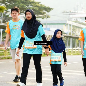 Runner Photo 8305579