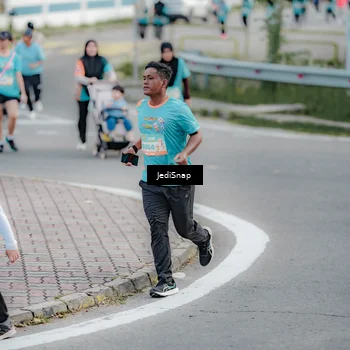 Runner Photo 8305595
