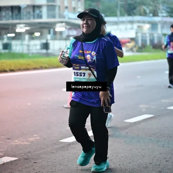 Runner Photo 8305628