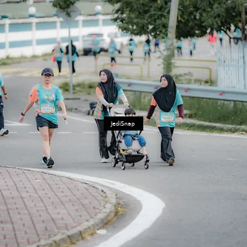 Runner Photo 8305654