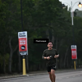 Runner Photo 8305659