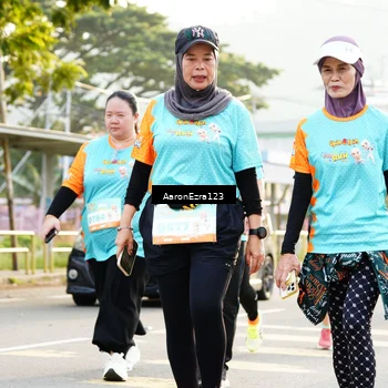 Runner Photo 8305667