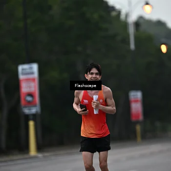 Runner Photo 8305689