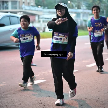 Runner Photo 8305714