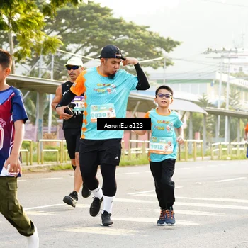 Runner Photo 8305715