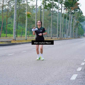 Runner Photo 8305731