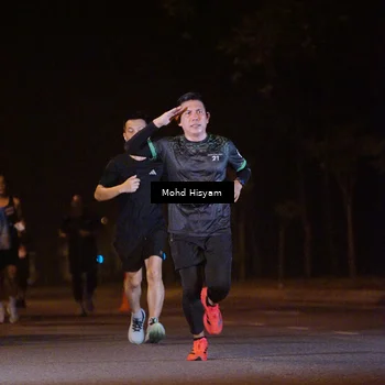 Runner Photo 8305758