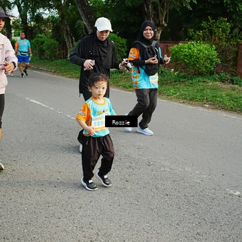 Runner Photo 8305769