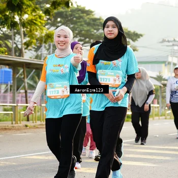 Runner Photo 8305780