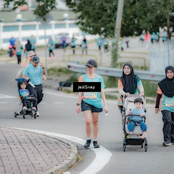Runner Photo 8305783