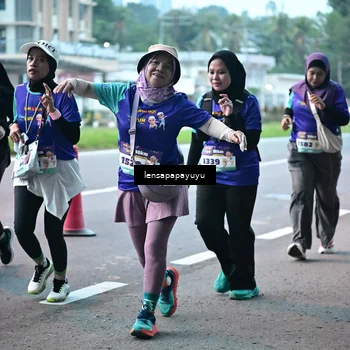 Runner Photo 8305789
