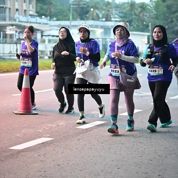 Runner Photo 8305792