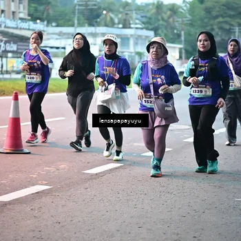 Runner Photo 8305795
