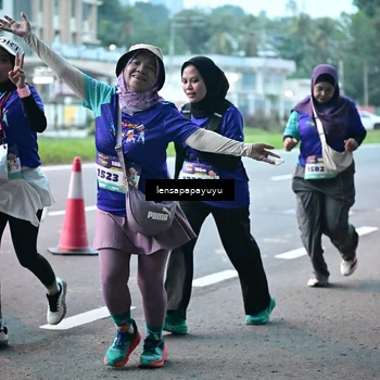 Runner Photo 8305800