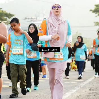 Runner Photo 8305808
