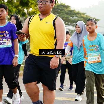 Runner Photo 8305812