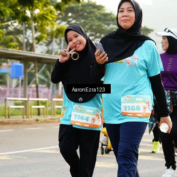 Runner Photo 8305817
