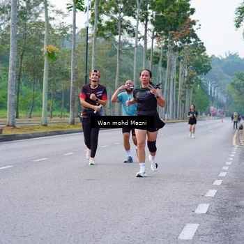 Runner Photo 8305831