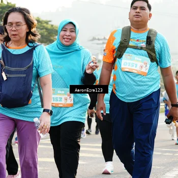 Runner Photo 8305832