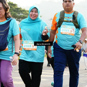 Runner Photo 8305833