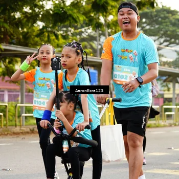 Runner Photo 8305854