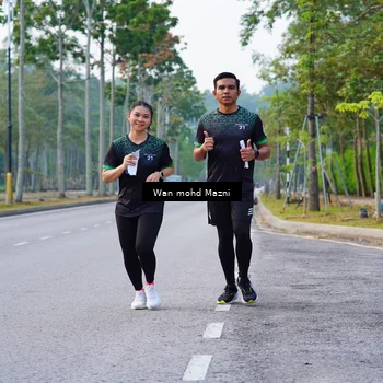 Runner Photo 8305855