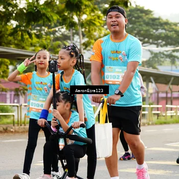 Runner Photo 8305862