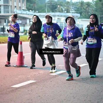 Runner Photo 8305864