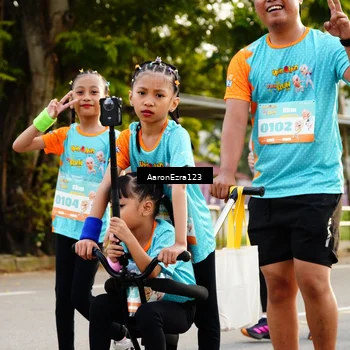Runner Photo 8305868