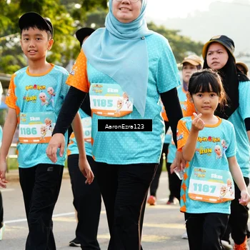Runner Photo 8305893
