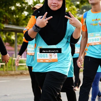 Runner Photo 8305897