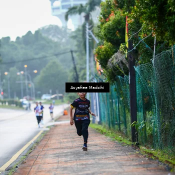 Runner Photo 8305909