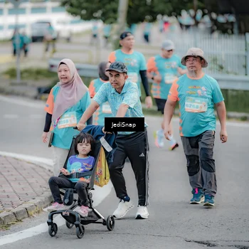 Runner Photo 8305910