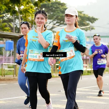 Runner Photo 8305917